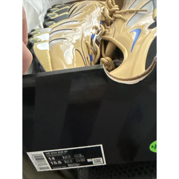 Nike Air Max DN8 Men’s Size 14 New with Box IB4029-700 Club Gold/Metallic Silver main image 5
